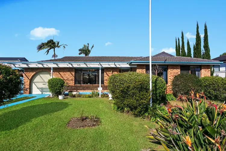 25 Marlowe Road, Bateau Bay NSW 2261