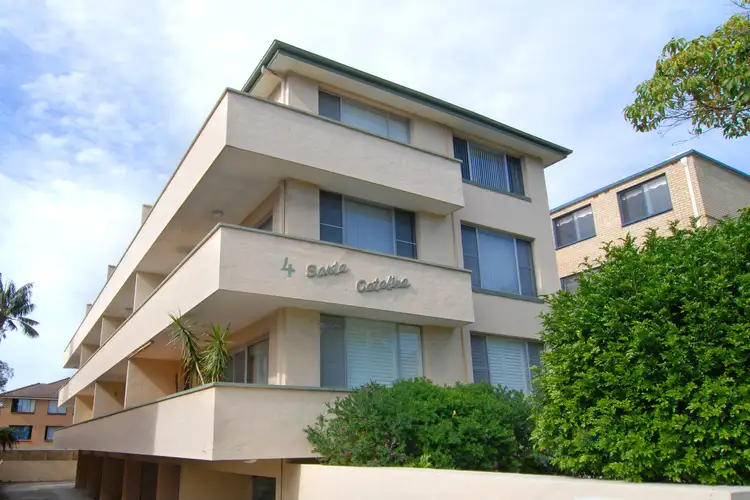 Second view of Homely unit listing, 1/4 Wheeler Parade, Dee Why NSW 2099