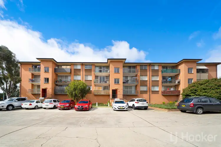 9/102 Henderson Road, Crestwood NSW 2620