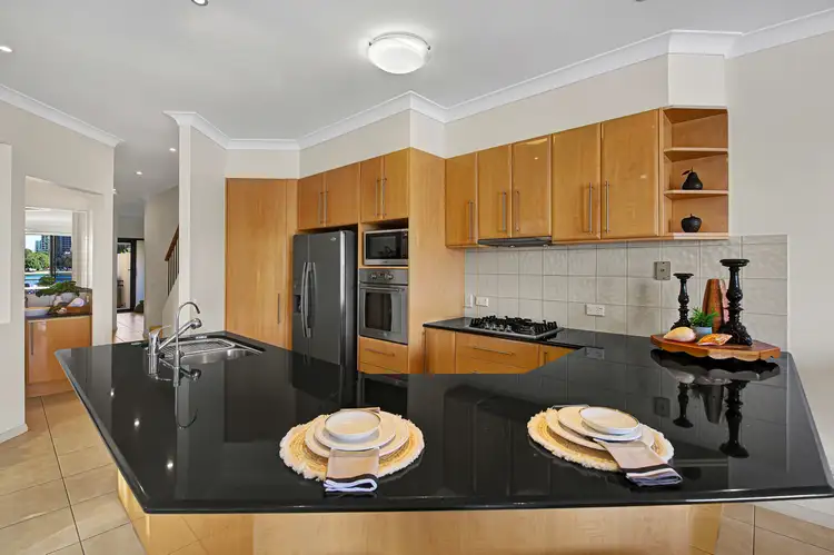 Fifth view of Homely house listing, 2/89 Stanhill Drive, Chevron Island QLD 4217