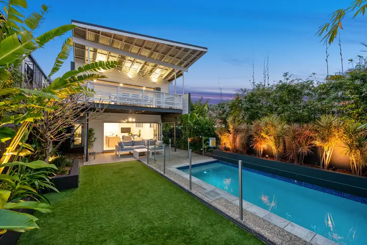 10 Wyena Street, Camp Hill QLD 4152