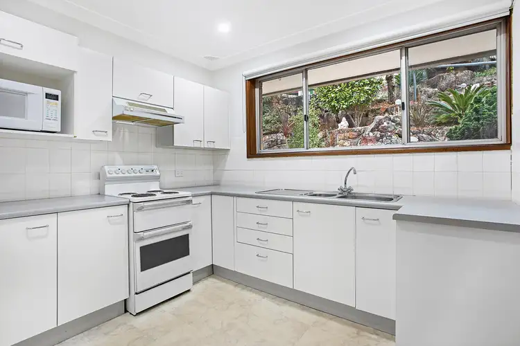 Third view of Homely house listing, 5 Edgecliff Place, Engadine NSW 2233