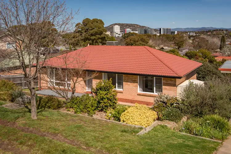 26 Millen Street, Hughes ACT 2605