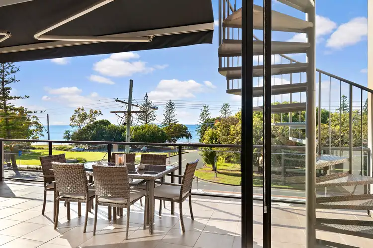 3/51 Landsborough Avenue