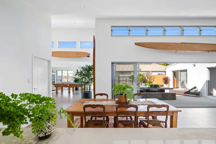 25 North Beach Place, Mudjimba QLD 4564