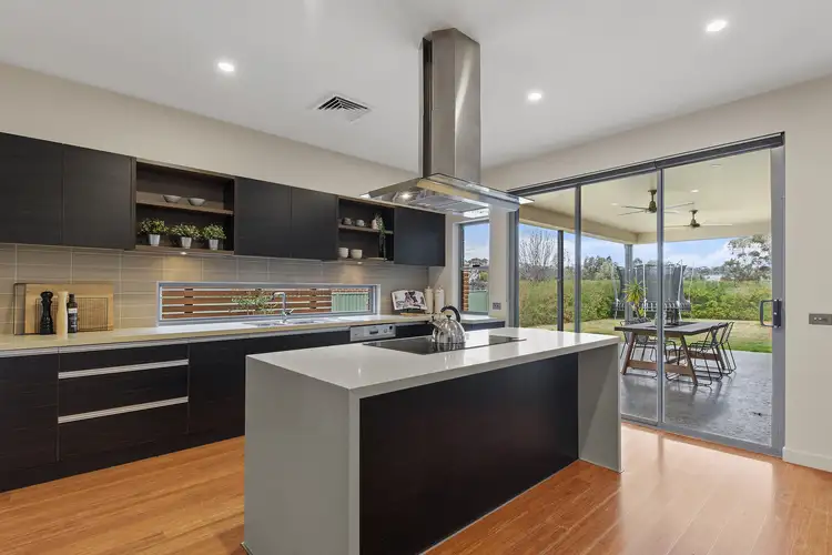 Fourth view of Homely house listing, 7 Stirling Avenue, Junortoun VIC 3551