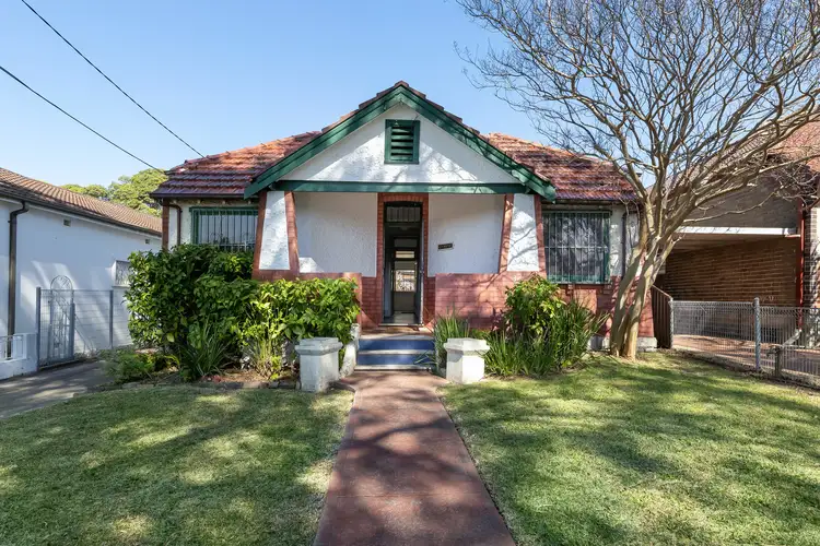 1/32 Pine Street, Marrickville NSW 2204