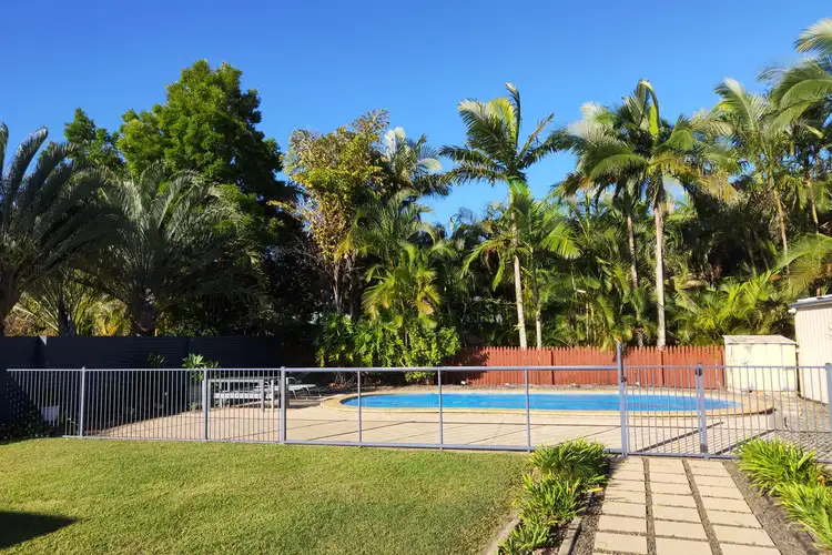 2 Wattlebird Place, Landsborough QLD 4550