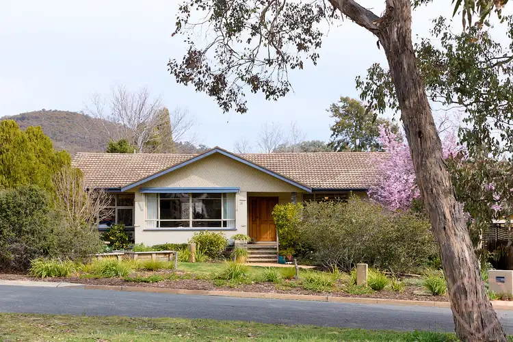 28 Bragg Street, Hackett ACT 2602