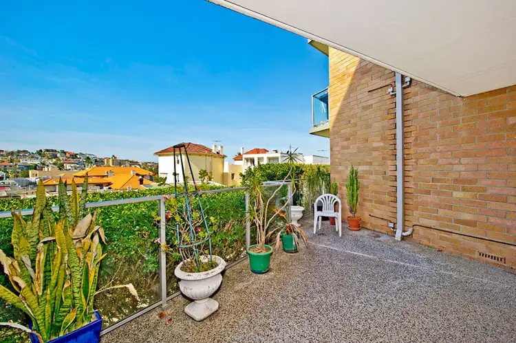 Third view of Homely apartment listing, 19/23-25 Vicar Street, Coogee NSW 2034