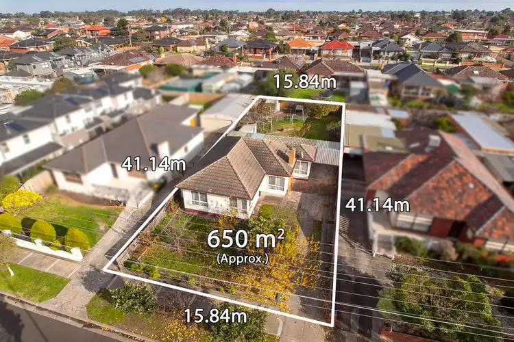 5 Regent Street, Hadfield VIC 3046