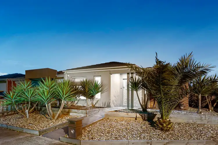 27 Lucas Terrace, Taylors Hill VIC 3037