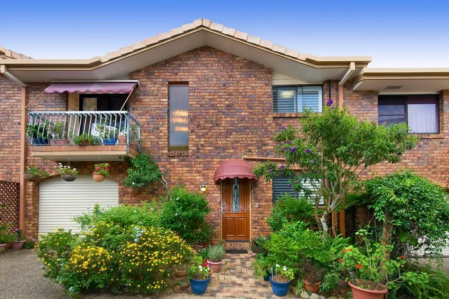 Main view of Homely townhouse listing, 2/27 Palmer Street, Greenslopes QLD 4120