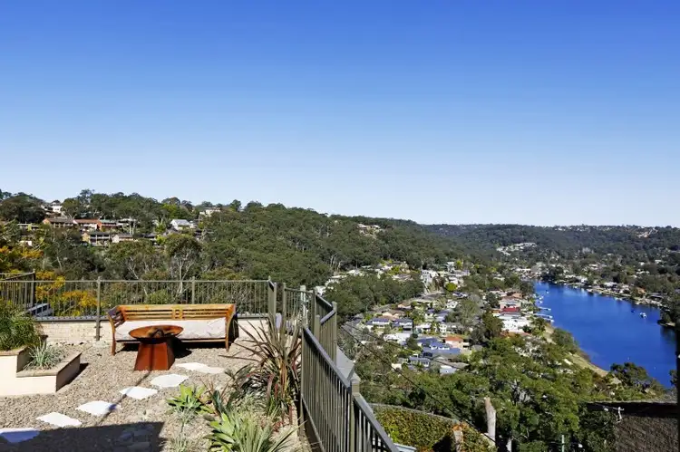 15 River Road, Sutherland NSW 2232