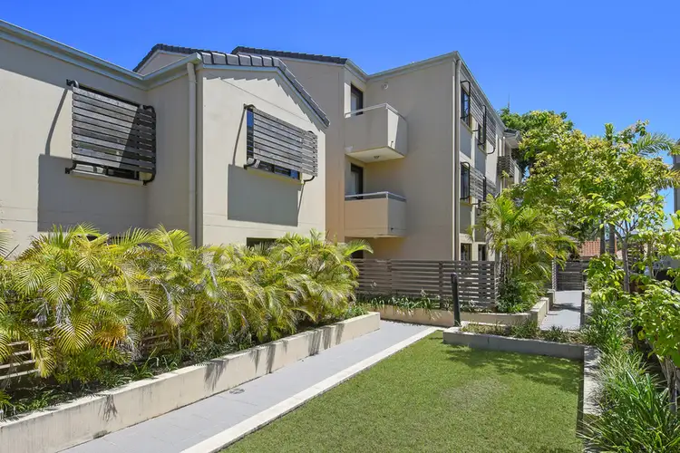 Second view of Homely unit listing, 5/1996 Gold Coast Highway, Miami QLD 4220