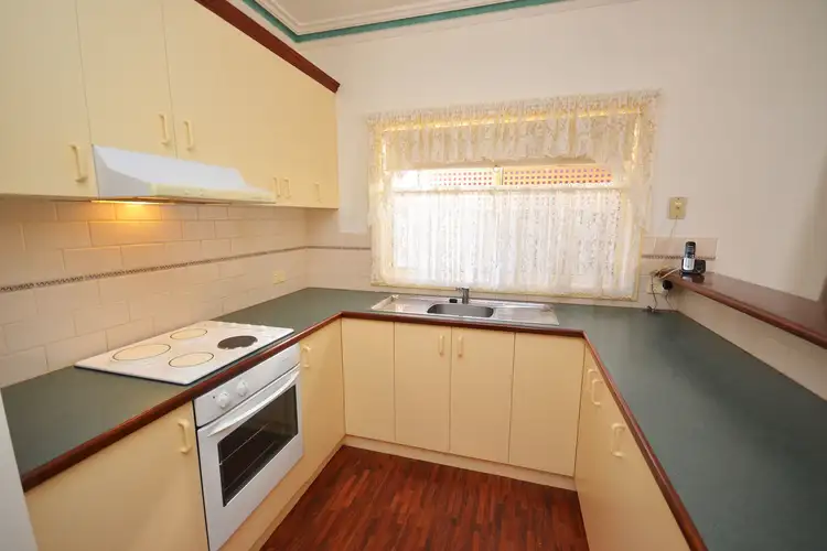 Sixth view of Homely townhouse listing, 39 Campaspe Esplanade, Echuca VIC 3564