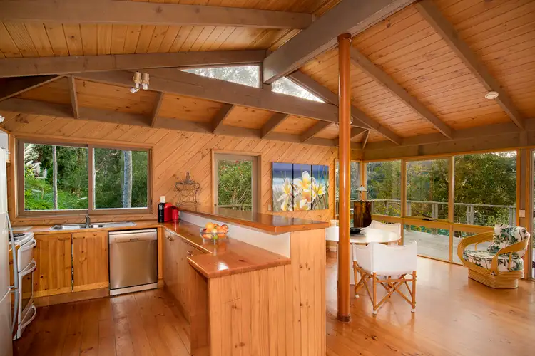 Fourth view of Homely house listing, 8 The Chase, Lovett Bay NSW 2105