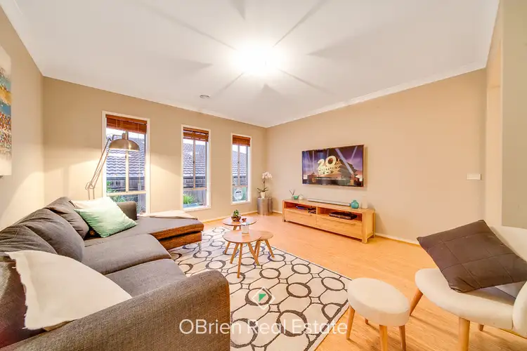 Fourth view of Homely house listing, 1 Condor Close, Berwick VIC 3806