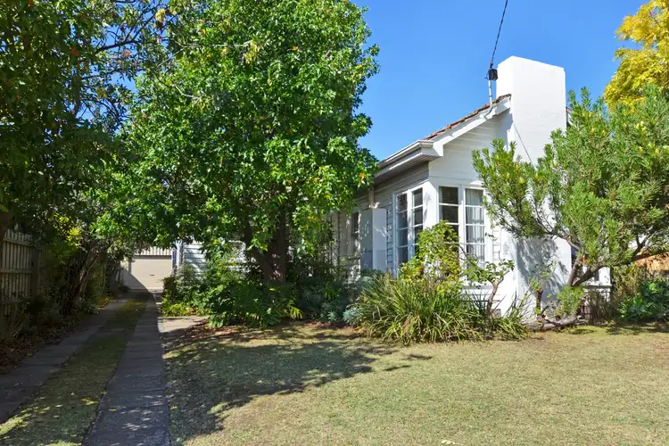 44 Mendip Road, Reservoir VIC 3073