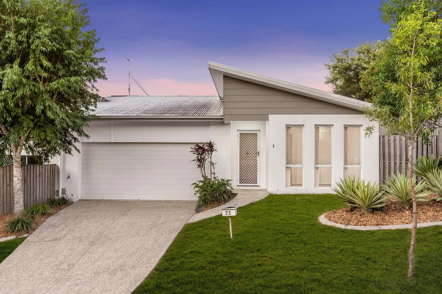 Main view of Homely townhouse listing, 1/21 Murray Circuit, Upper Coomera QLD 4209