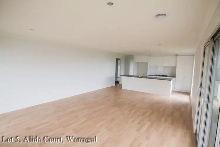 Fourth view of Homely house listing, 5 Alida Court, Warragul VIC 3820