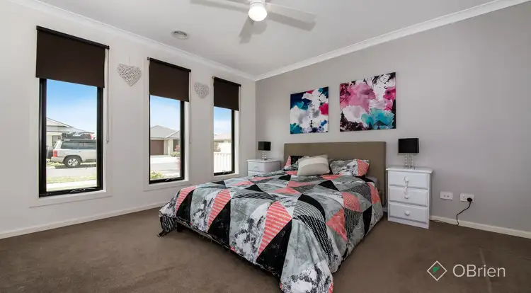 Third view of Homely house listing, 5 Muscari Drive, Pakenham VIC 3810