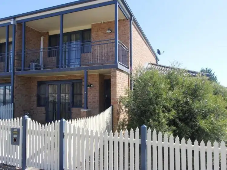 4/1 Glebe Avenue, Goulburn NSW 2580