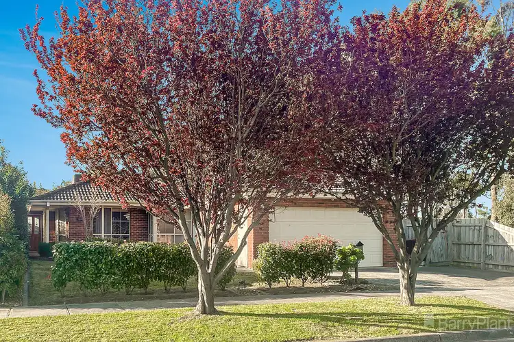 24 Cottswold Avenue, Narre Warren VIC 3805