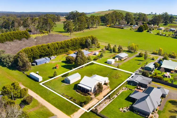 Second view of Homely house listing, 7 Morton Street, Glenlyon VIC 3461