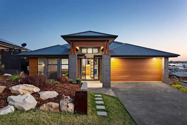 21 Armour Drive, Cameron Park NSW 2285