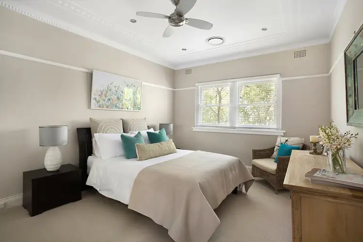 5/8 Hampden Avenue