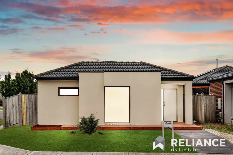 1 Beachside Crescent, Point Cook VIC 3030