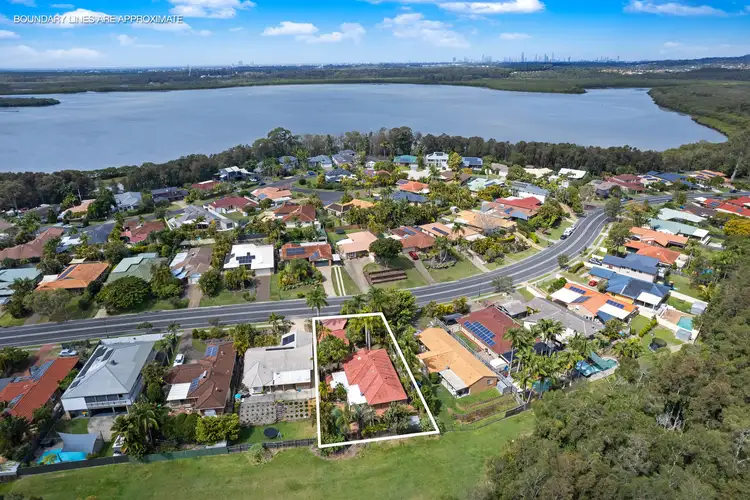 30 Cootharaba Drive, Helensvale QLD 4212