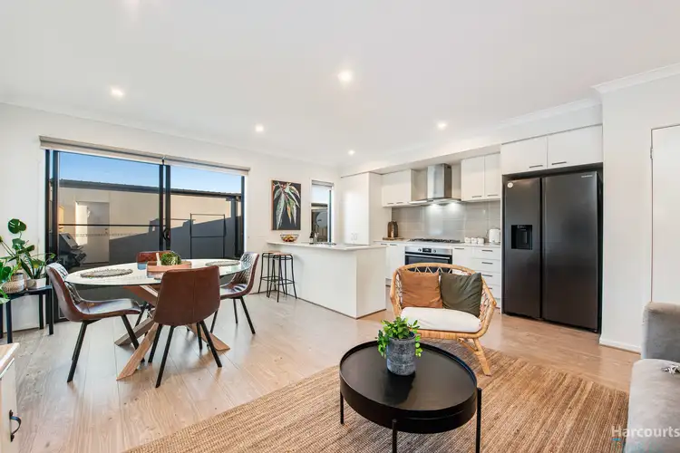 11 Bronx Walk, Wollert VIC 3750
