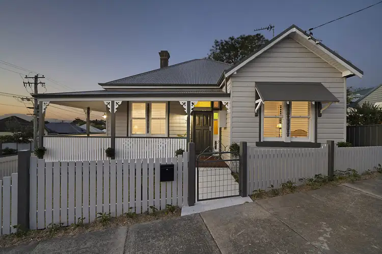 70 Henry Street, Tighes Hill NSW 2297