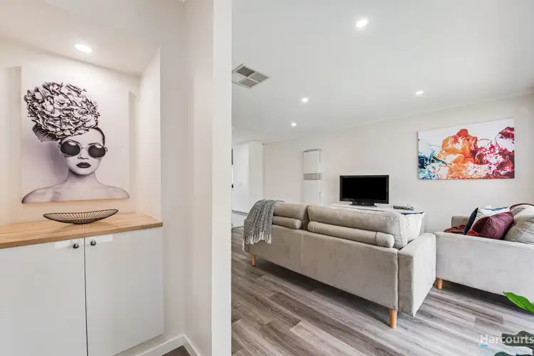 Second view of Homely unit listing, 5/143 Gardenia Road, Lalor VIC 3075