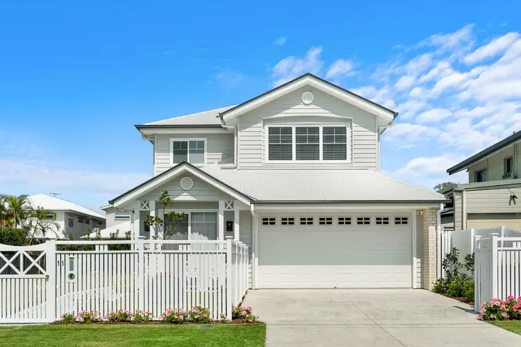 11 Hamilton Avenue, Hendra QLD 4011