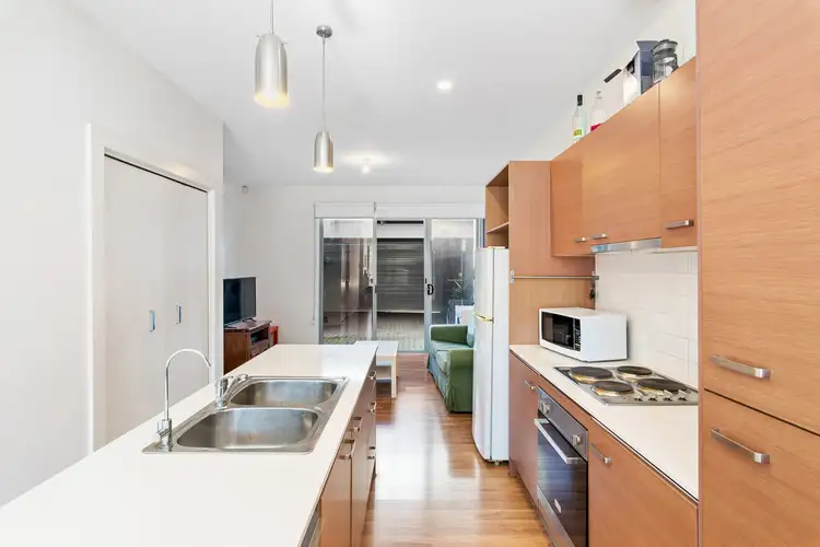 9/7 St. Kitts Place, Mawson Lakes SA 5095
