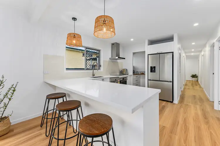 Sixth view of Homely house listing, 5 Suzanne Street, Wynnum West QLD 4178