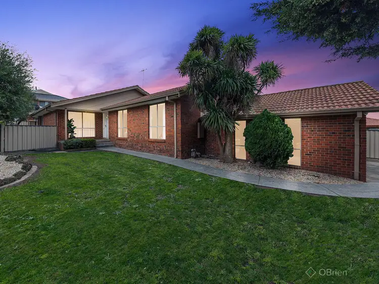 8 Acheron Close, Hallam VIC 3803