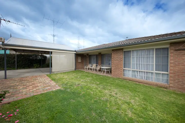 Main view of Homely unit listing, 2/7 Bassett Street, Wodonga VIC 3690