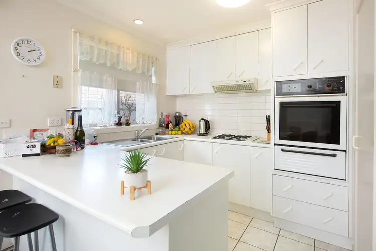 Third view of Homely unit listing, 2/7 Bassett Street, Wodonga VIC 3690