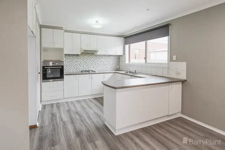 Sixth view of Homely house listing, 1 Rossi Close, Pakenham VIC 3810