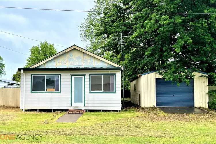 14 Doust Street, Blayney NSW 2799
