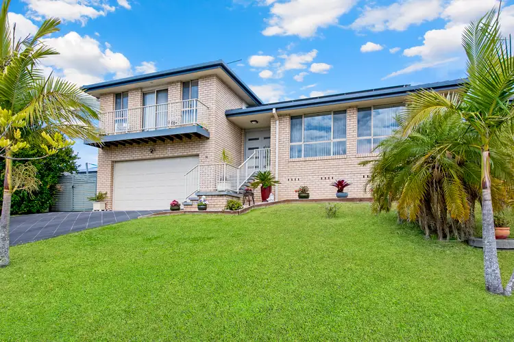 14 Rainbow Beach Drive