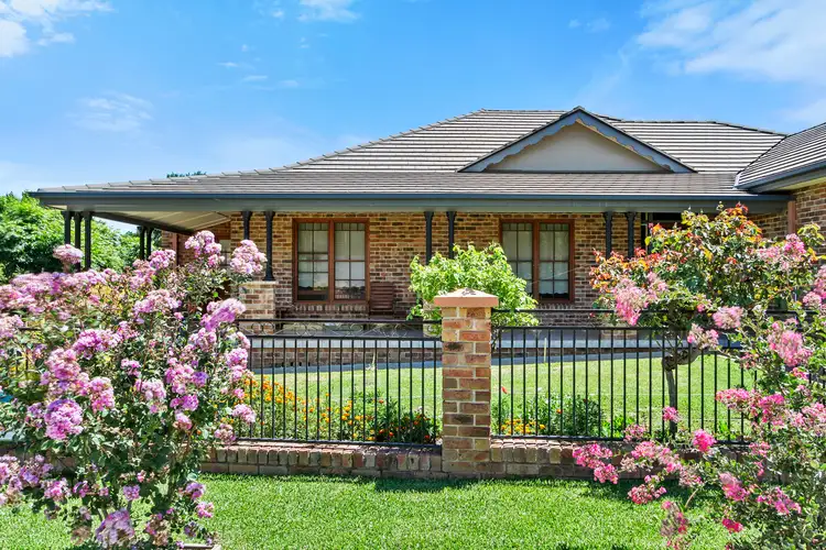 17A Bandalong Street, Tamworth NSW 2340
