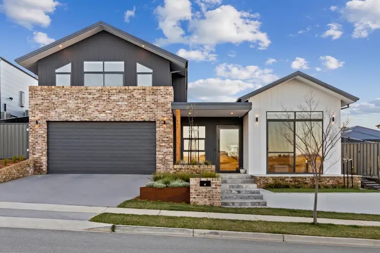 4 Bobby Street, Googong NSW 2620