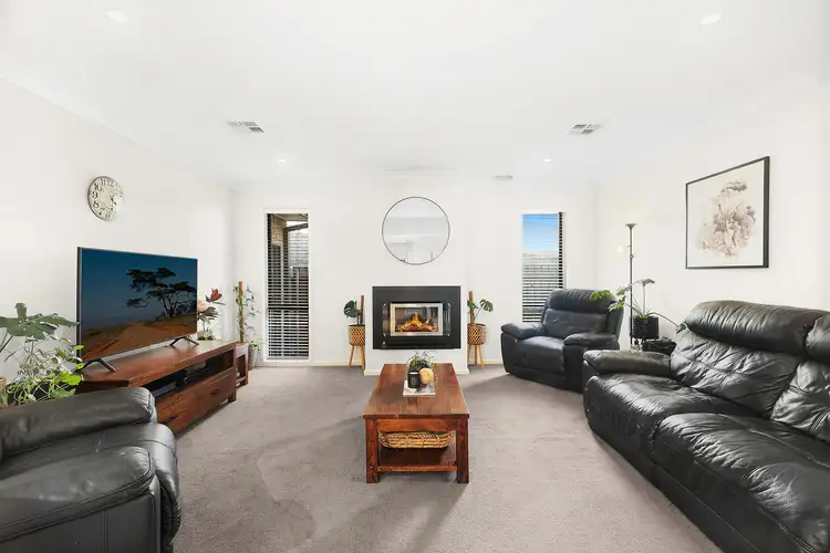 Fifth view of Homely house listing, 27 Keith Waller Rise, Casey ACT 2913