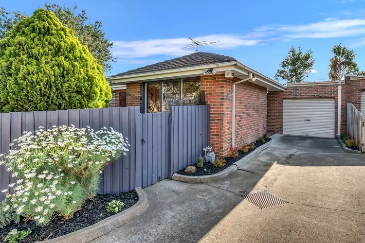 Main view of Homely unit listing, 3/1 Keats Avenue, Kingsbury VIC 3083