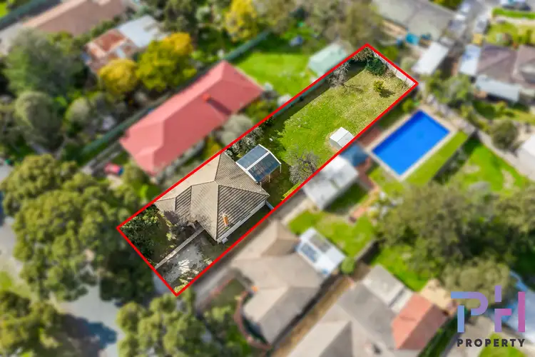 121 Havlin Street East, Flora Hill VIC 3550